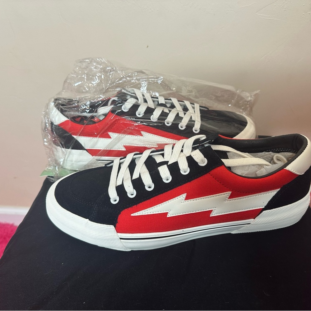 Revenge x Storm Volume 2 Low Top Red / Black Mens 11